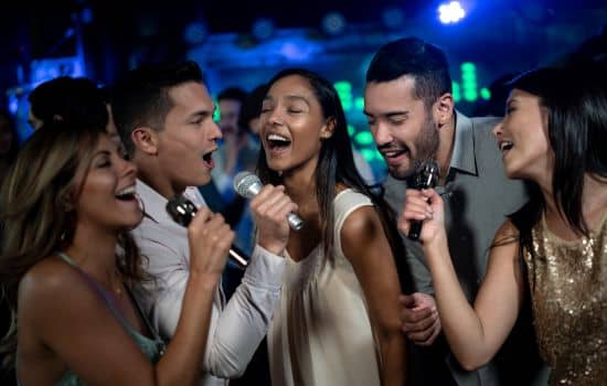 Diversión en Casa: Aplicaciones de Karaoke Innovadoras