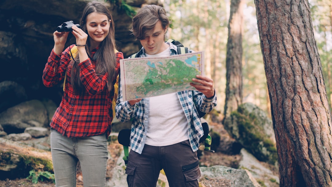 Explora senderos del mundo con la app para aventureros